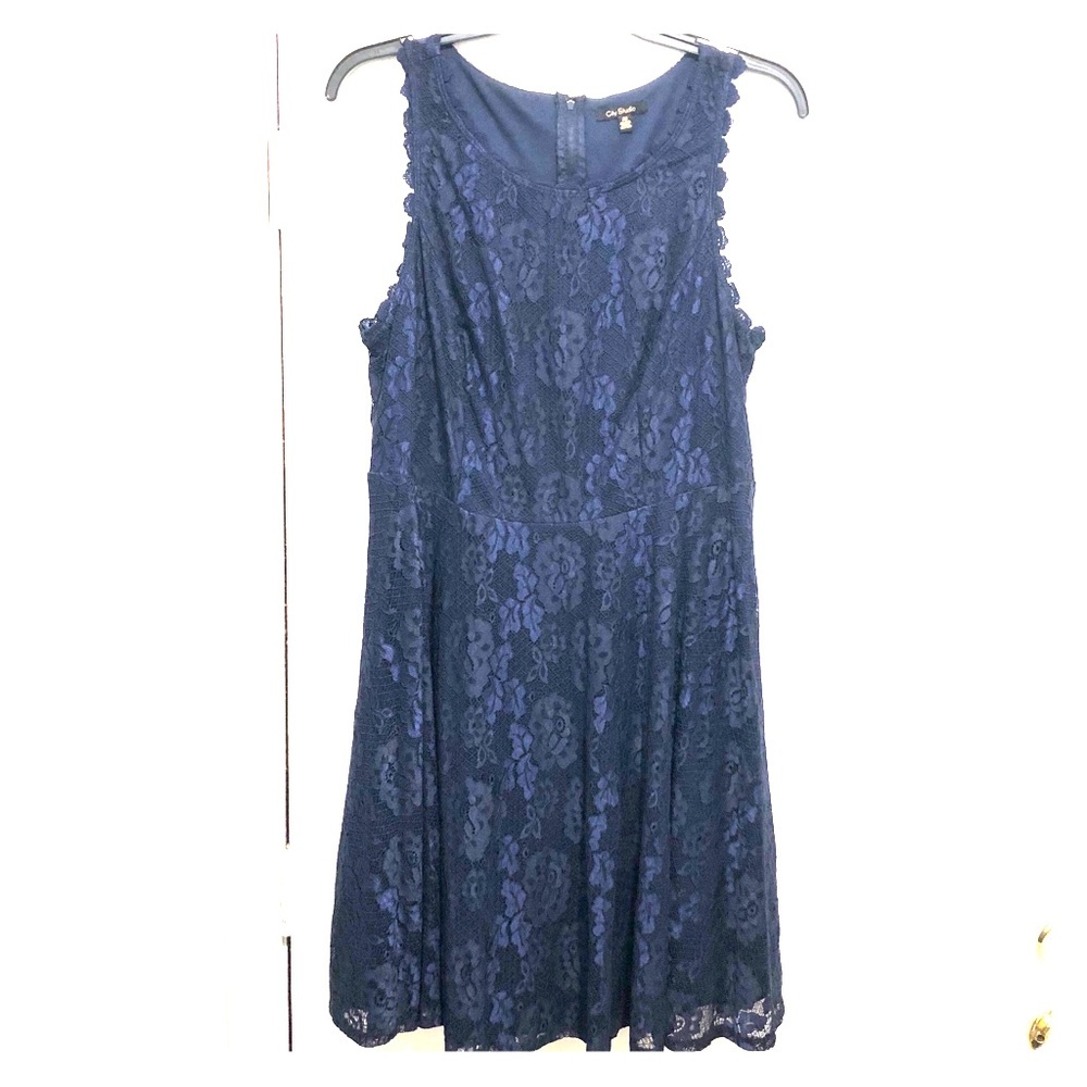 Floral lace dress